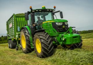 Allrad-Traktoren John Deere 6155R