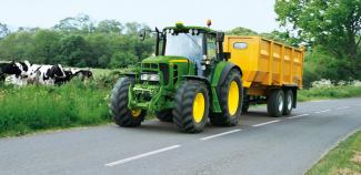 Allrad-Traktoren John Deere 6930