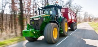 Allrad-Traktoren John Deere 7200 R