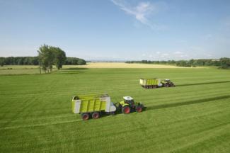 Allrad-Traktoren Claas Arion 650
