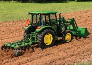 Allrad-Traktoren John Deere 5045E 