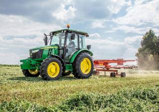 Allrad-Traktoren John Deere 5075E