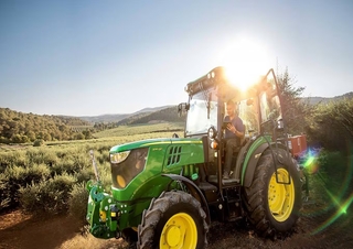 Allrad-Traktoren John Deere 5090GF