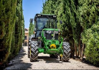 Allrad-Traktoren John Deere 5105GF