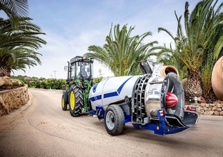 Allrad-Traktoren John Deere 5105GN