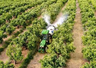 Allrad-Traktoren John Deere 5105GN