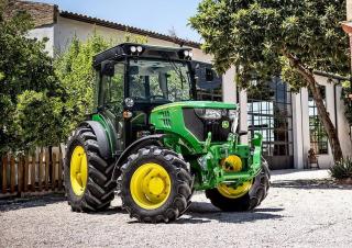Allrad-Traktoren John Deere 5115GF 