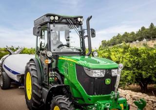 Allrad-Traktoren John Deere 5115GN