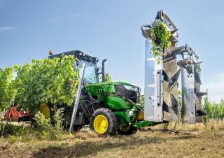 Allrad-Traktoren John Deere 5115GV