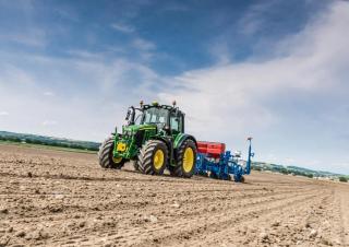 Allrad-Traktoren John Deere 6100M 