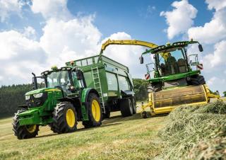 Allrad-Traktoren John Deere 6140M 
