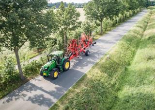 Allrad-Traktoren John Deere 6155M 