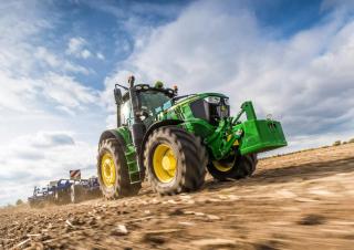 Allrad-Traktoren John Deere 6175M 