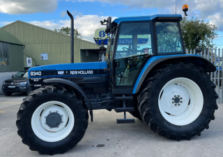 Allrad-Traktoren New Holland 8340