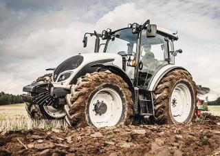 Allrad-Traktoren Valtra A104MH