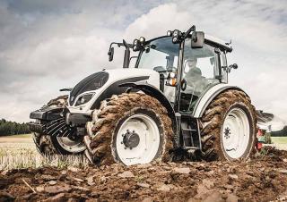 Allrad-Traktoren Valtra A 83 HiTech