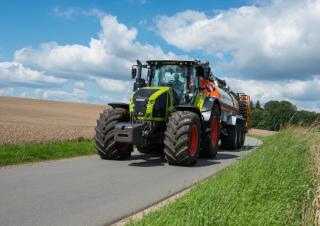 Allrad-Traktoren Claas Axion 920 