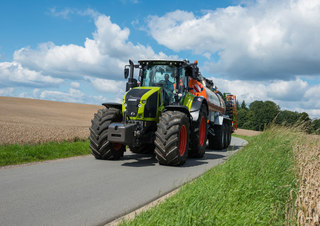 Allrad-Traktoren Claas Axion 960 