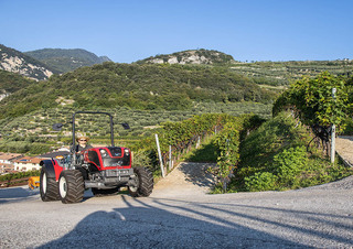 Allrad-Traktoren Valtra F85S