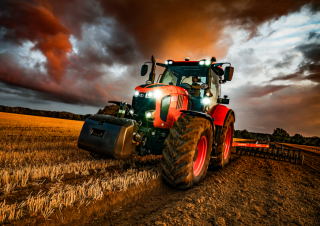 Allrad-Traktoren Kubota M7133