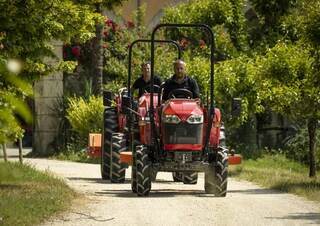 Allrad-Traktoren Massey Ferguson MF 1740 E MP 
