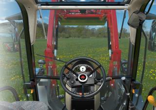 Allrad-Traktoren Massey Ferguson MF 4709 M