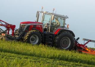 Allrad-Traktoren Massey Ferguson MF 8S.205