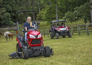 Fahrzeuge Kommunale Schlepper Yanmar SA221 R