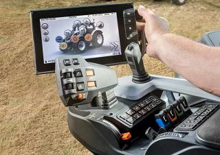 Allrad-Traktoren Valtra T144D SmartTouch