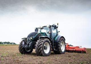Allrad-Traktoren Valtra T234A