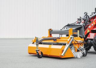 Sommerdienstgeräte Straßenkehrmaschinen Anbau-Kehrmaschinen Bema 20/1250