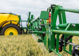 Anhänge-Feldspritzen John Deere M732i