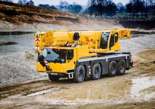 AT-Krane Liebherr LTM 1090-4.2 