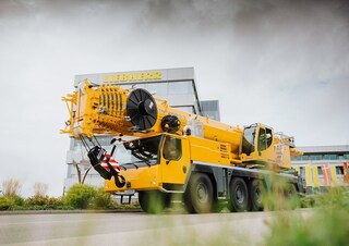 AT-Krane Liebherr LTM 1150-5.3
