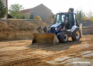 Baggerlader Hidromek HMK 102 B Alpha