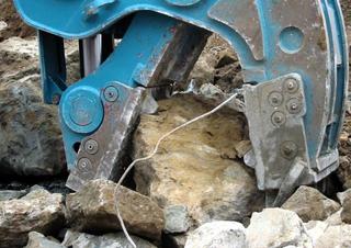 Anbaugeräte Beton-Pulverisierer MSB MSHP-3000
