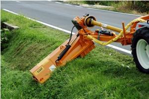 Sommerdienstgeräte Böschungsmäher Berti TA/L 115