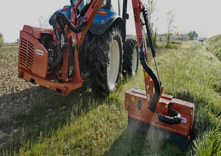 Sommerdienstgeräte Böschungsmäher Maschio Camilla 600T