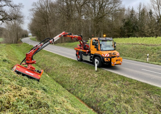 Sommerdienstgeräte Böschungsmäher Dücker DAM 1050  VMS 1200