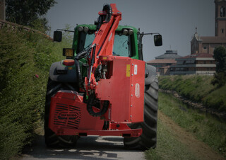 Sommerdienstgeräte Böschungsmäher Maschio Katia 550