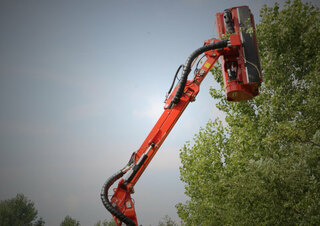 Sommerdienstgeräte Böschungsmäher Maschio Katia 550