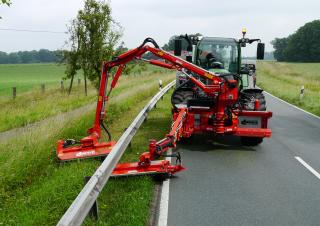 Sommerdienstgeräte Böschungsmäher Dücker MK25-700
