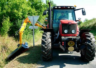 Sommerdienstgeräte Böschungsmäher Ferri TKD 560
