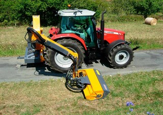 Sommerdienstgeräte Böschungsmäher Ferri TKD 560