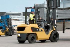 Frontstapler Diesel Caterpillar DP30K