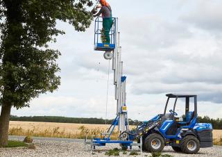 Elektro Radlader Multione EZ 8 
