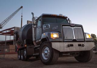 LKW Fahrgestell Western Star 4700 SF 40