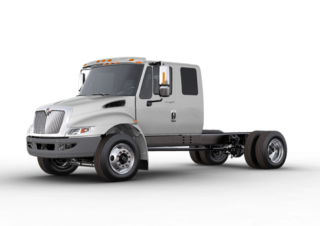 LKW Fahrgestell International Durastar 4300 107 SBA Extended Cab Cummins L9