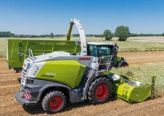 Feldhäcksler 4-WD Claas Jaguar 870