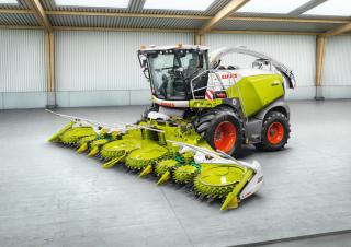 Feldhäcksler 4-WD Claas Jaguar 840